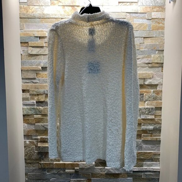 Bobeau Boucle Popcorn Draped Button Cardigan - Picture 4 of 9